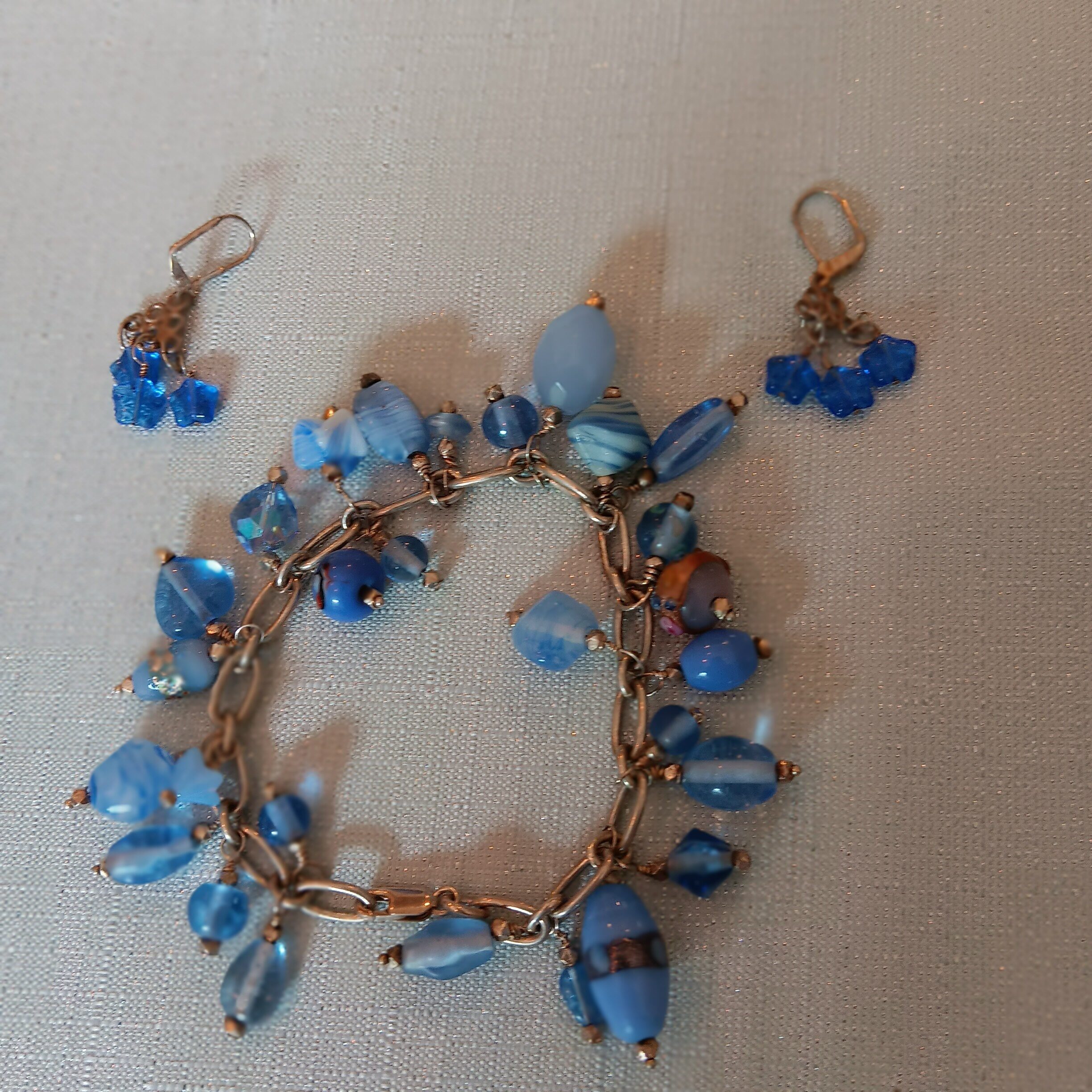 Light blue"Baubles" bracelet w/ earrings