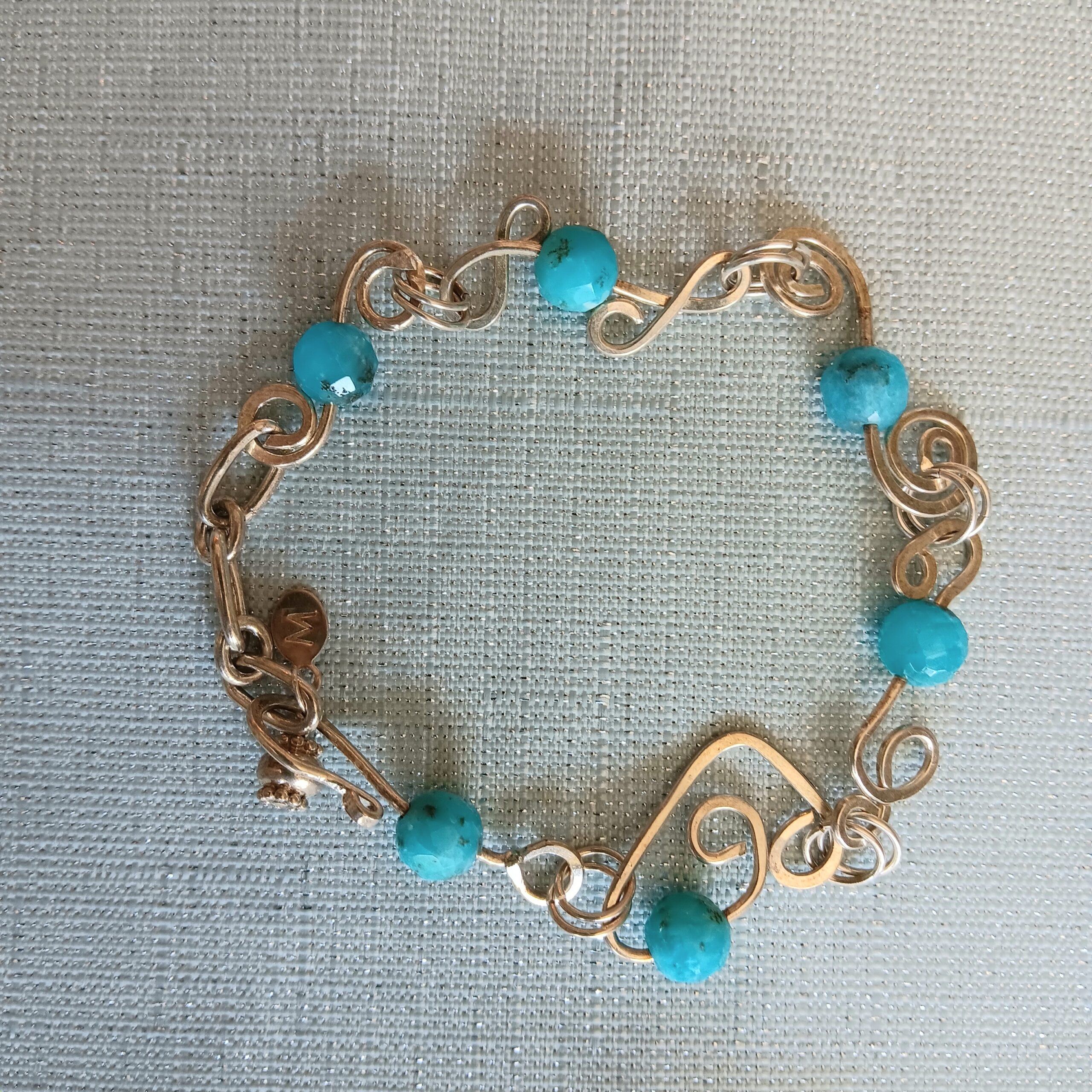 Apatite w/ hammered wire work bracelet