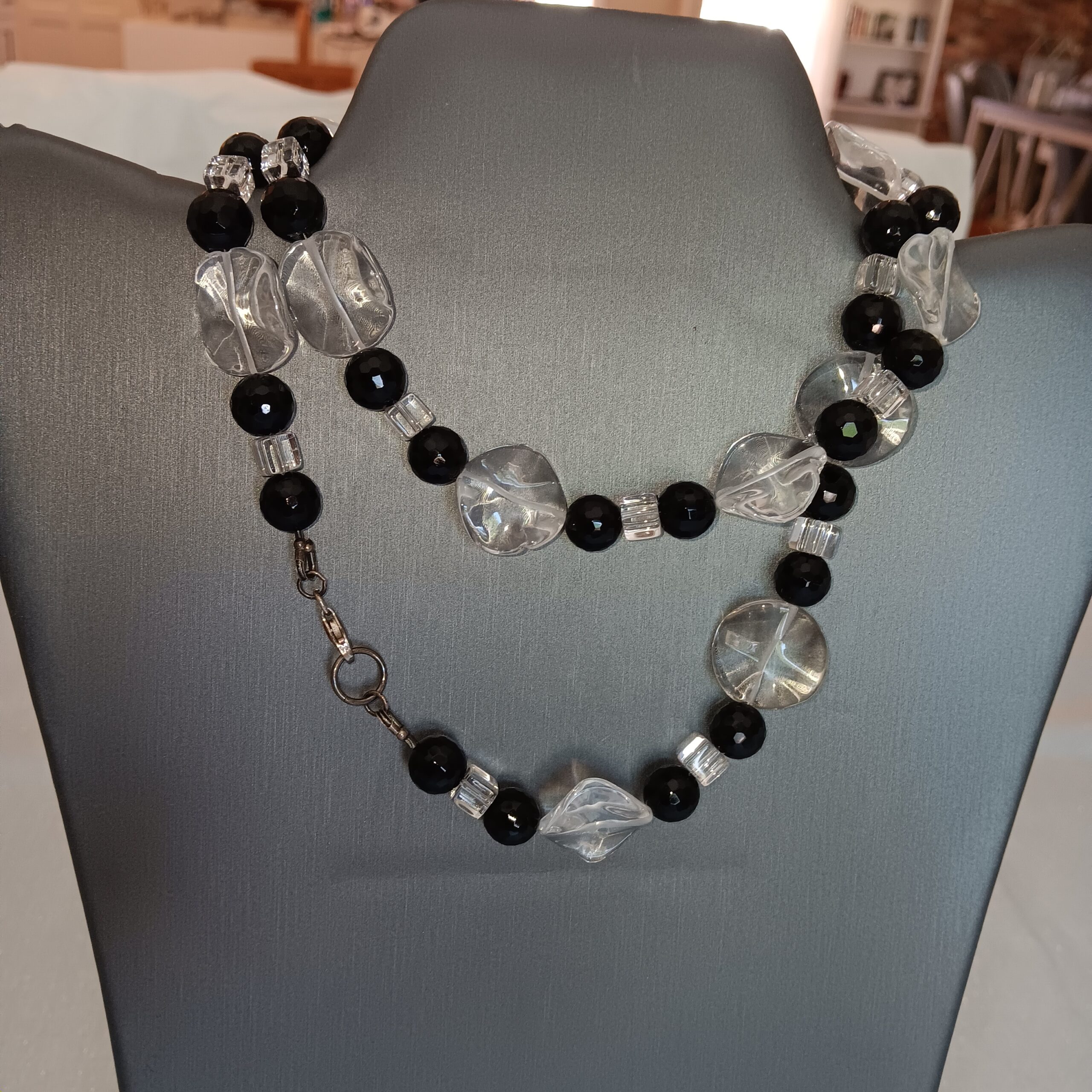 Clear/black long glass necklace w/ earrings