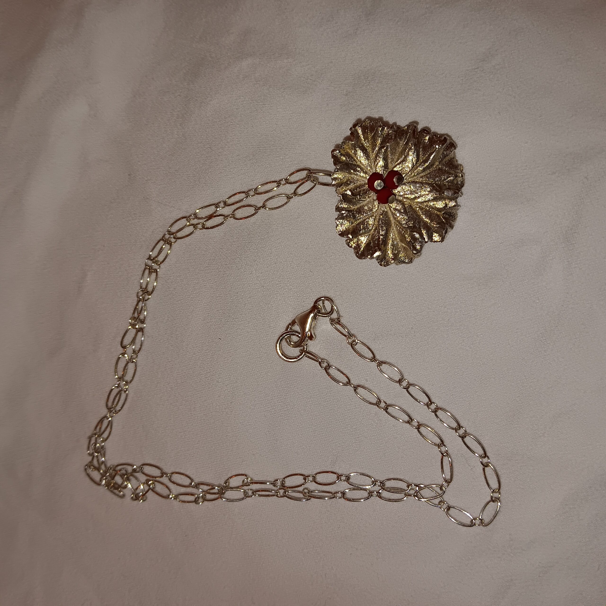 Art Clay Silver geranium leaf