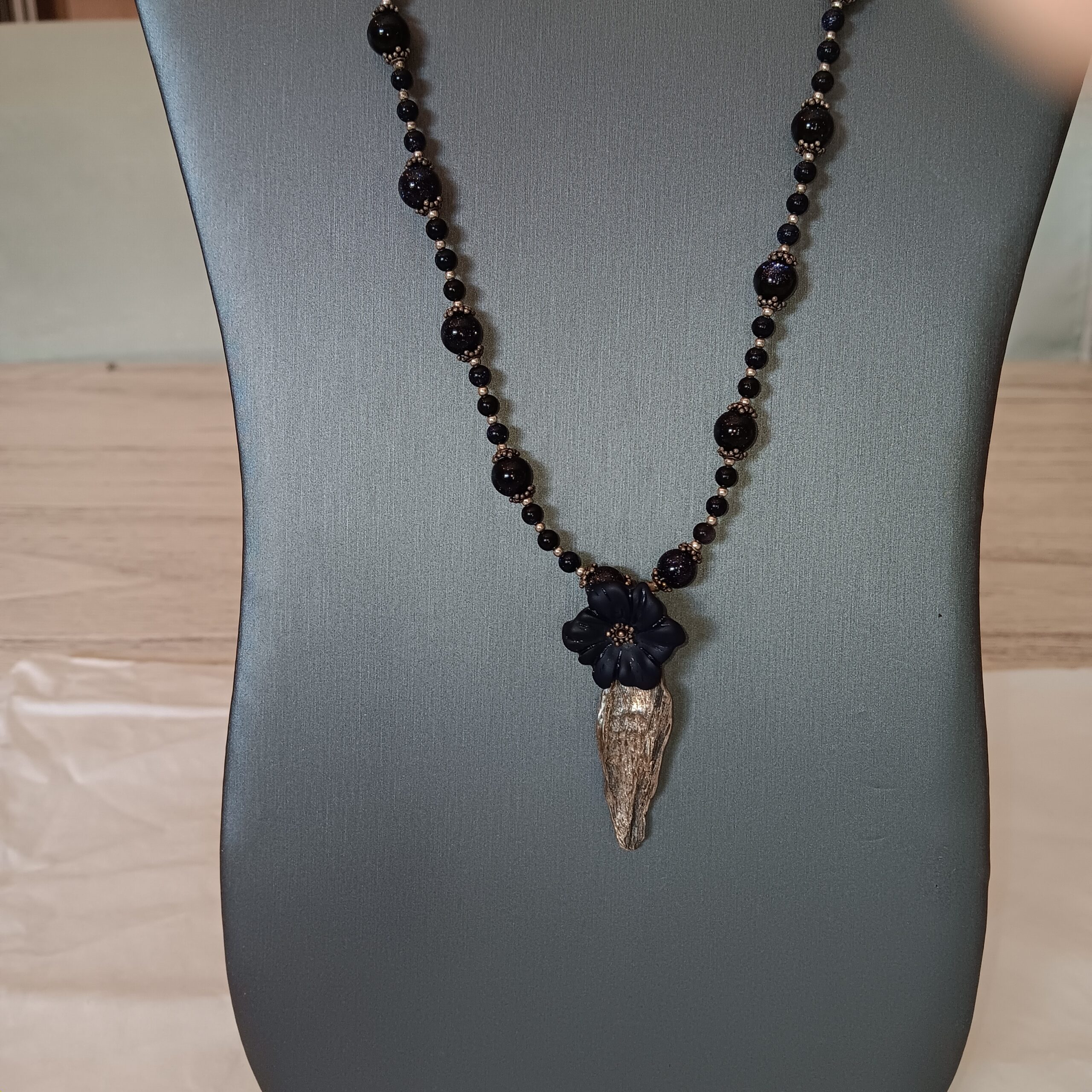 Complex necklace - see description